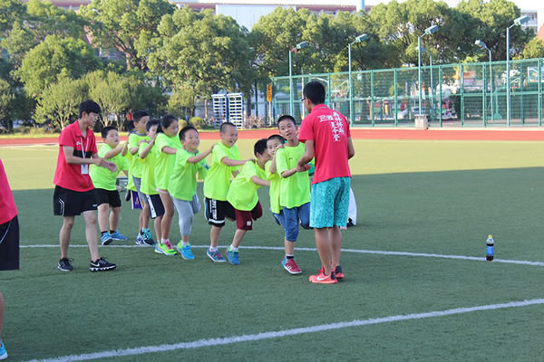 夏令营欢乐时光